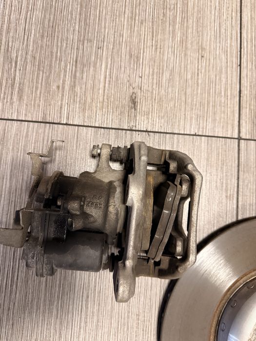 Оригинална спирачна система за BMW G30 – пълен комплект (предни/задни)