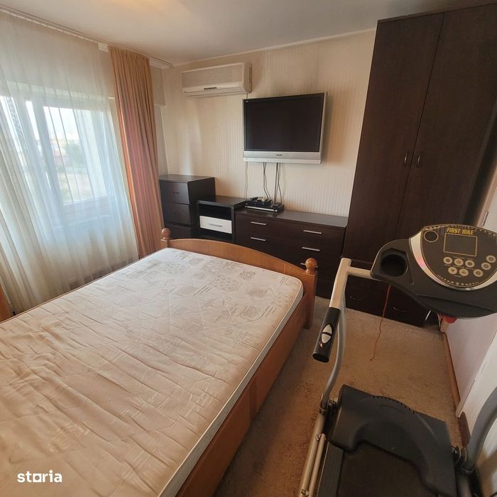 Vand apartament cu 3 camere Centrul Civic, Strada Toamnei