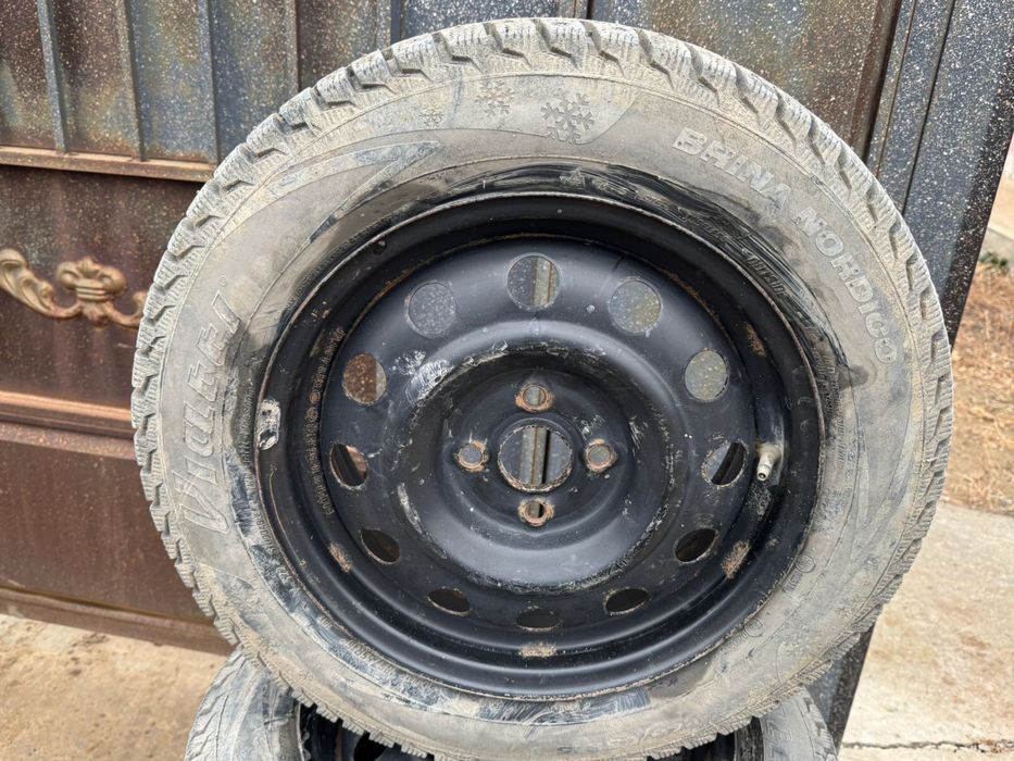 Покрышка диска 15р