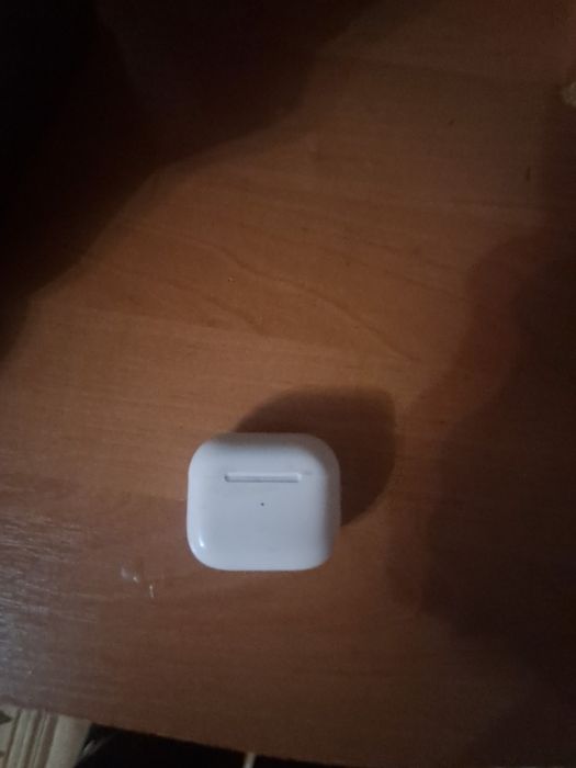 Продаю наушники apple 15 000