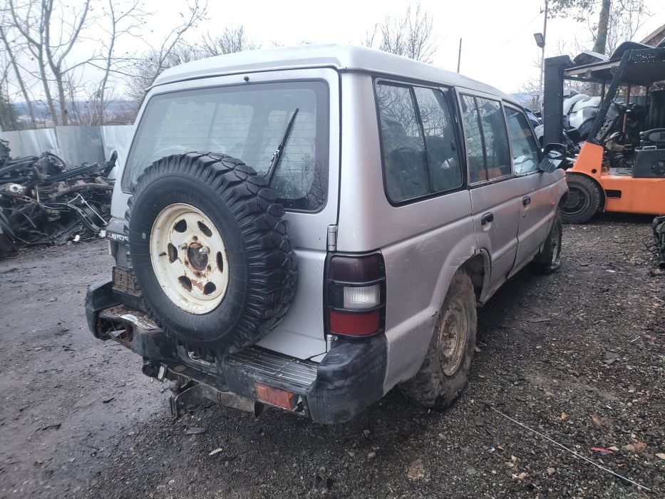 Паджеро 2.5тд на части/padjero 2.5td na chasti