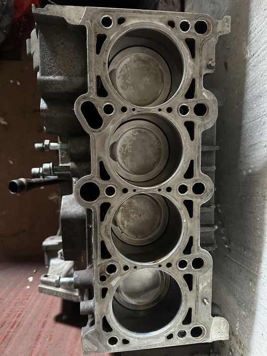 Продам по запчастям двигатель ALT2.0