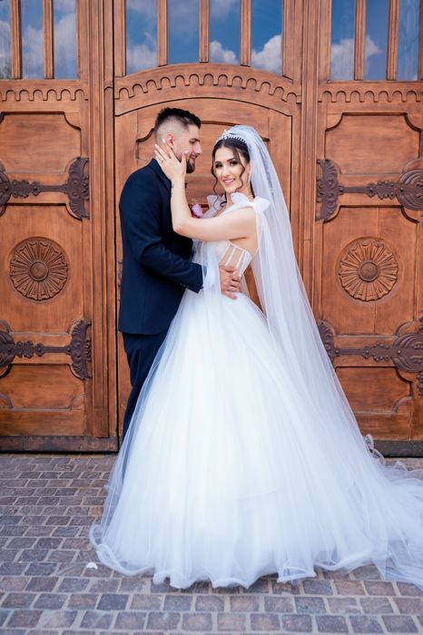 Vând rochie de mireasa printesa