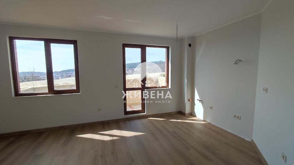 Продавам партерен 2-стаен апартамент, Виница, До ключ, гледка море