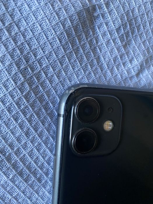 Iphone 11 64gb, черного цвета