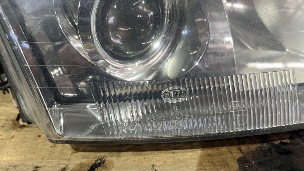 Оригинальные фары Пассат б5