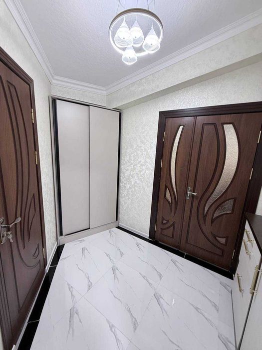 № 4037. Продается 2х-комнатная квартира Мансард.