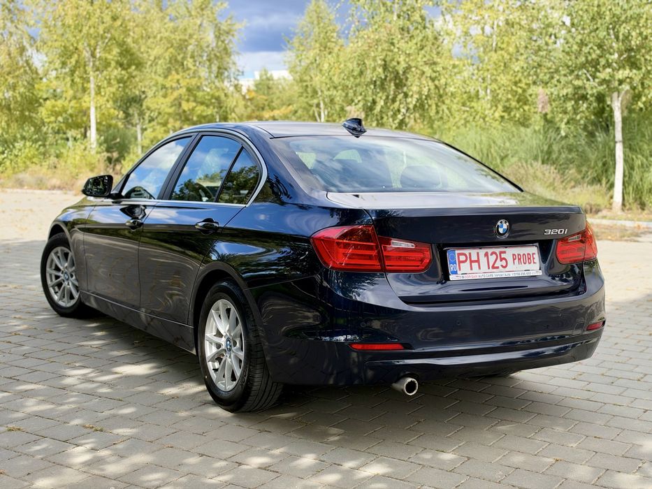 BMW Seria 3 / 320i F30 2013 / 184CP / PANO / PIELE / GARANTIE / RATE