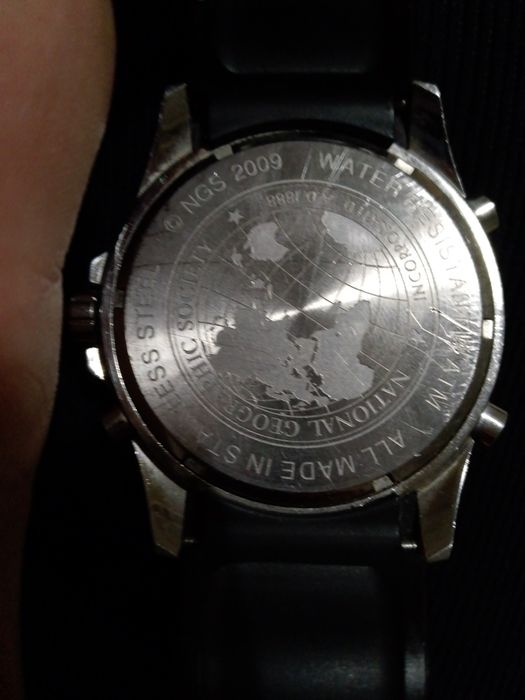 [Sotiladi] National Geographic qo‘l soati [ishlatilgan]