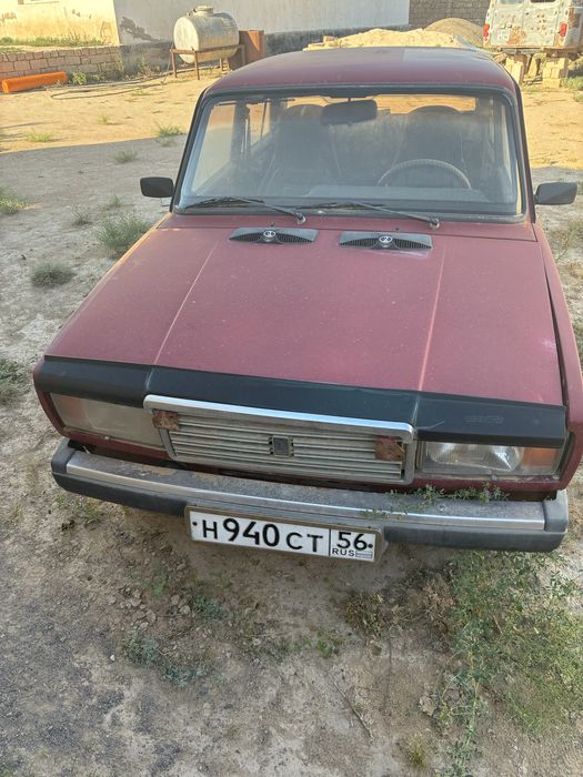 Ваз лада 2107.