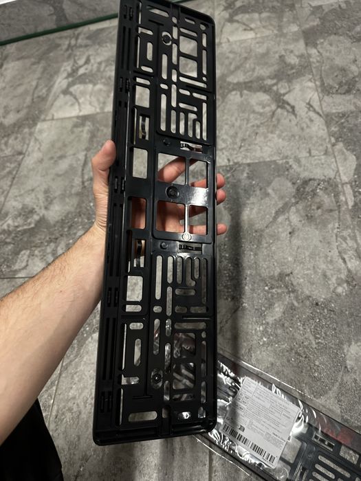 Рамки за регистрационни табели