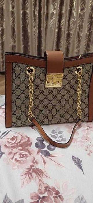 Geanta GUCCI superba in stare impecabila