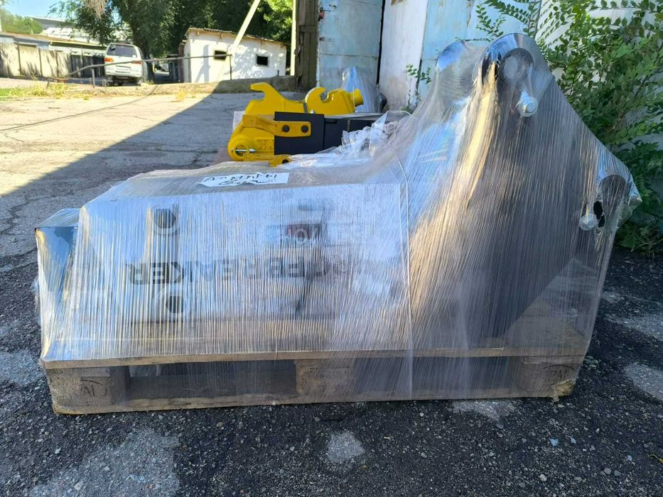 Гидромолот для спецтехники.