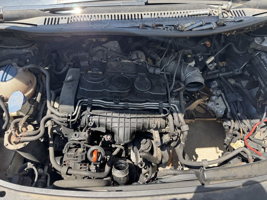 VW Touran 2.0TDI 170к.с. На части