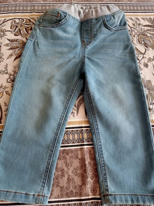 Продам новые джинсы