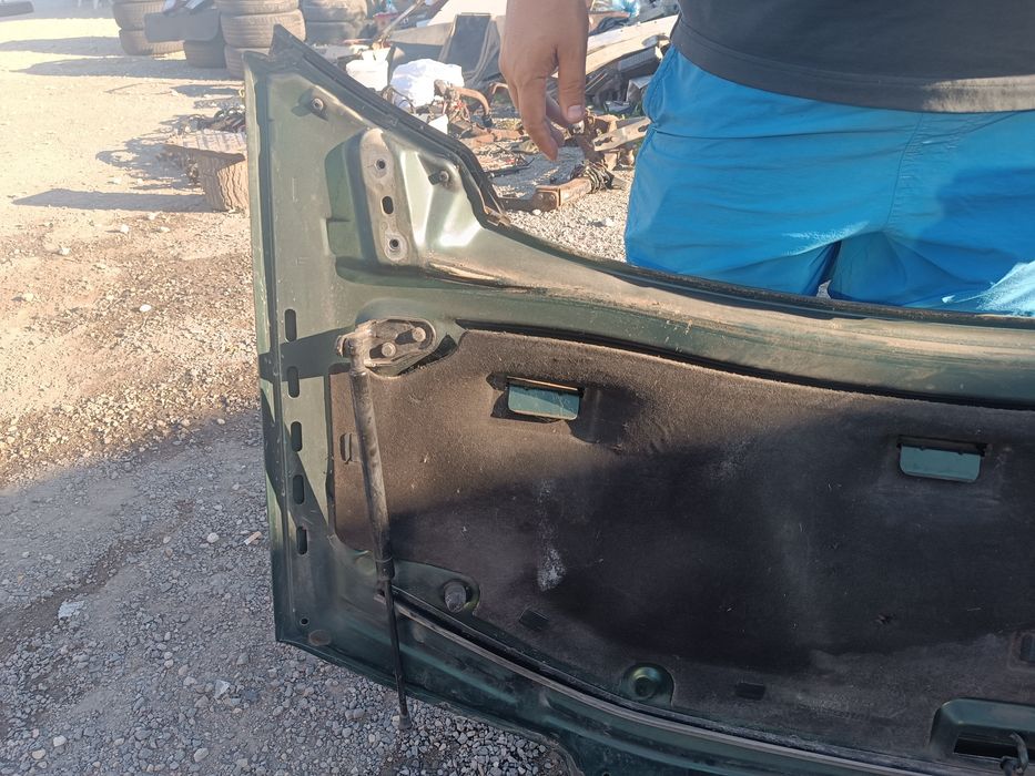 Преден капак Сеат алхамбра 2000-2007г