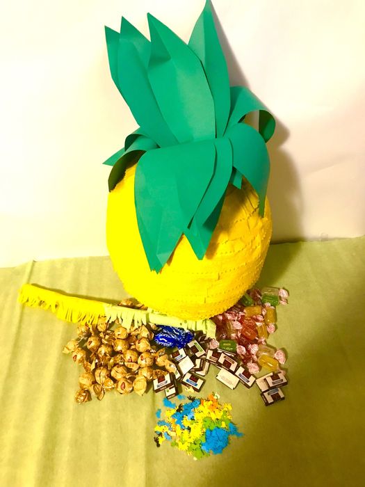 Пинята  пълна с лакомства 20€