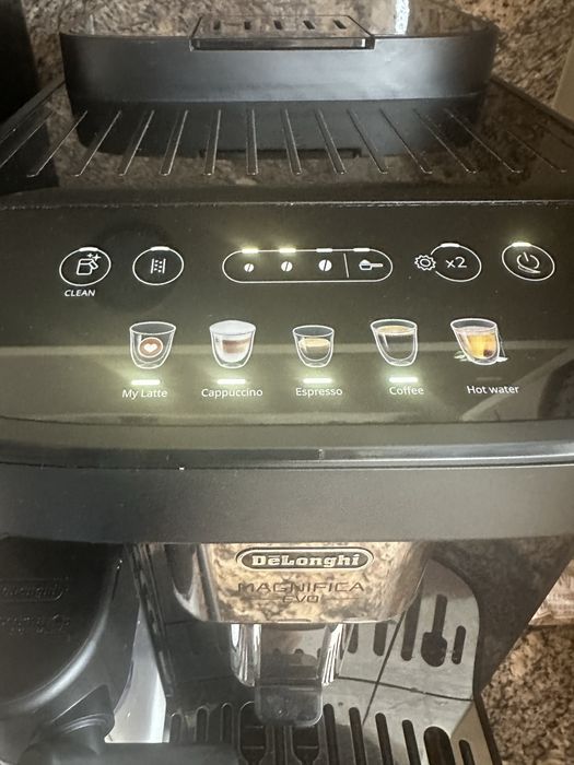 Кафеавтомат DELONGHI magnifica