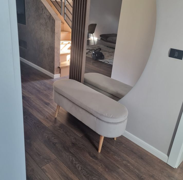 Bancheta hol cu spațiu de depozitare