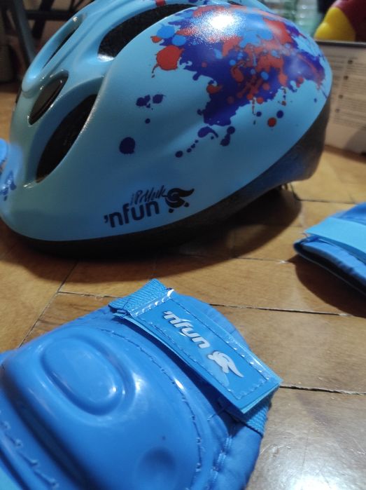 Set Casca copii marime M si protectie cot si genunchi NFun