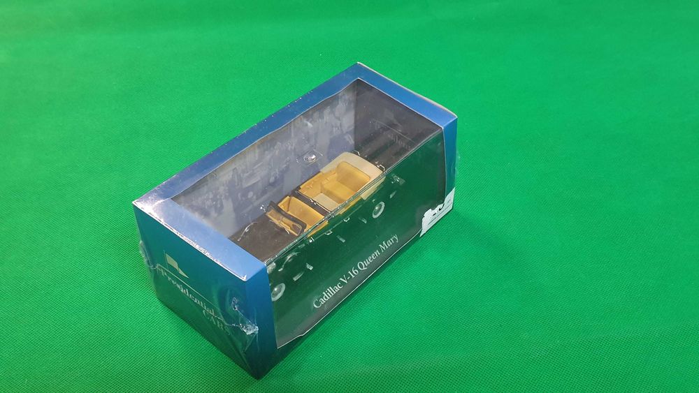 Masini scara 1:43, machete - LOT