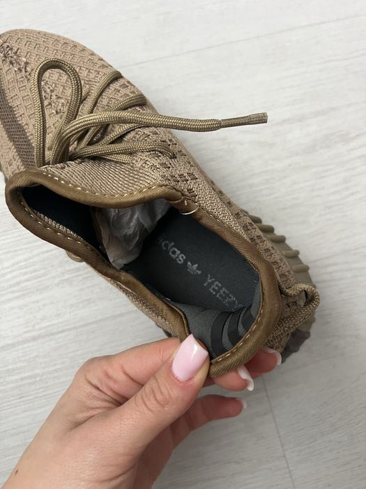 Adidas Yeezy Bost calitate premium 100%