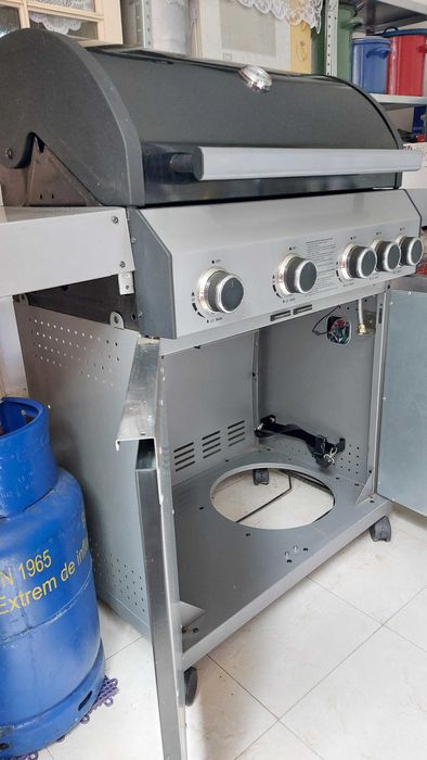 Gratar pe gaz Tarrington House 4+1 arzatoare