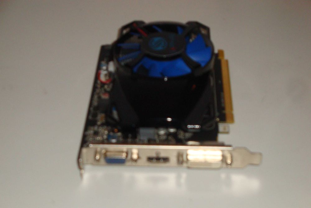 Placa video Ati Sapphire R7 250 2Gb GDDR5 512sp edition vga dvi HDMI