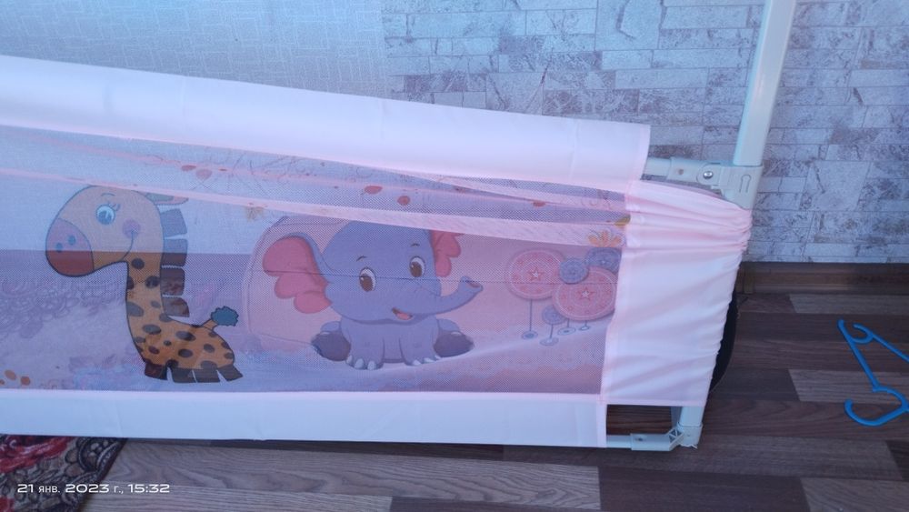 Продам защитные бортики в комплекте.