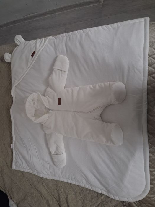 Продаю детский конверт для выписки (осенний)