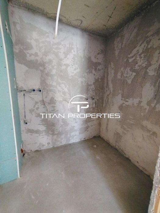 Продава се Тристаен апартамент в Варна, Колхозен пазар - 110 кв.м за 1819 €/кв.м - Снимка #11