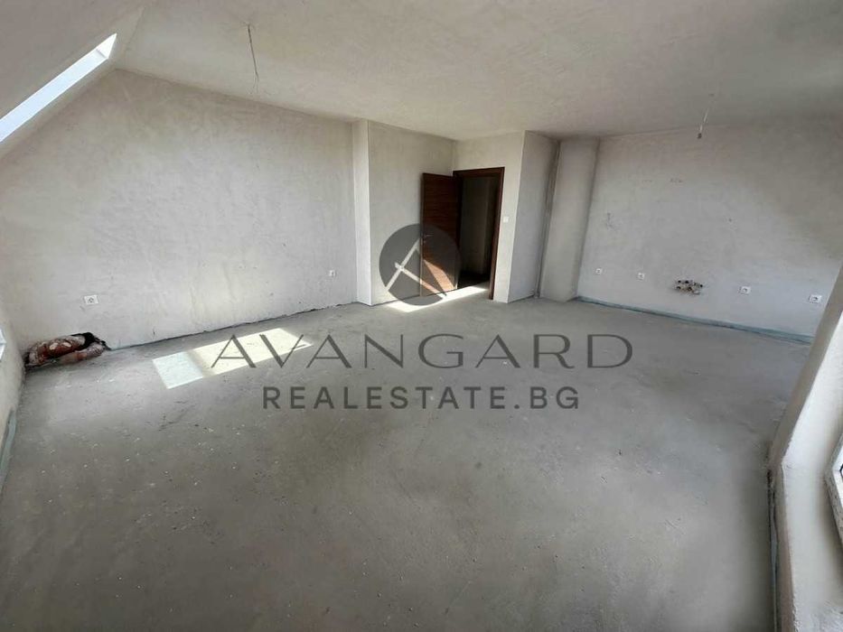 Продава се Тристаен апартамент в Пловдив, Тракия - 152 кв.м за 1231 €/кв.м - Снимка #3