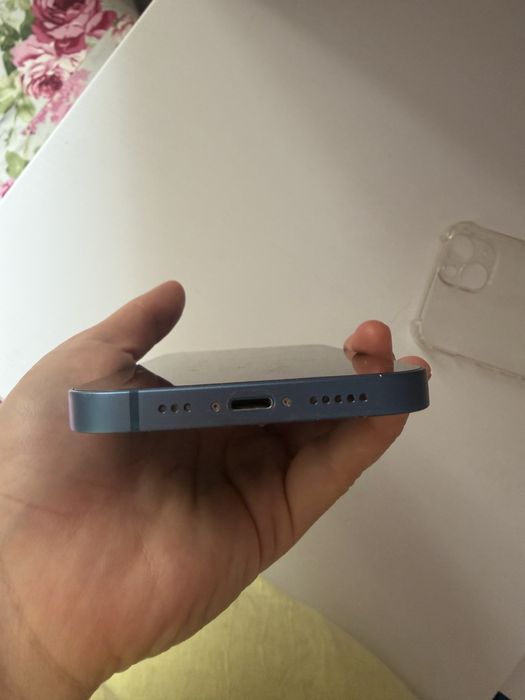 Продам Айфон 13, 256 Гб