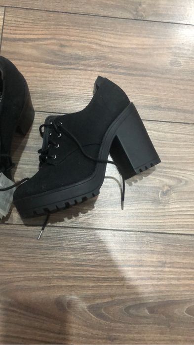 Продам туфли, размеры 40 и 38