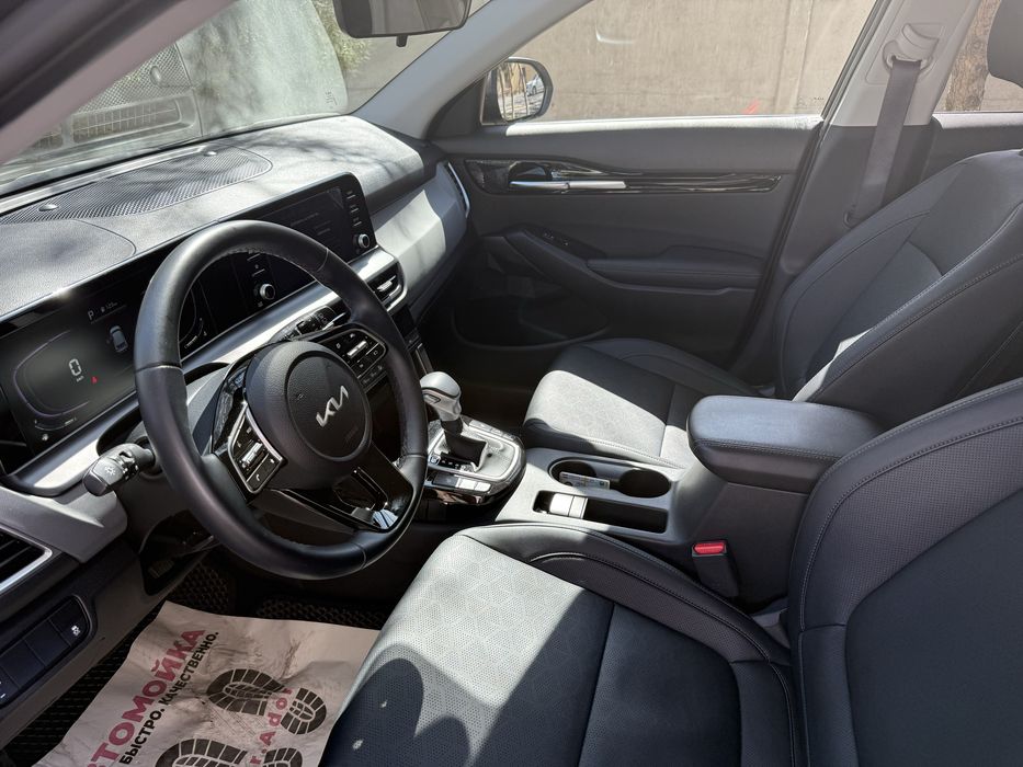 KIA Seltos 2024-yil 2-pazitsiya