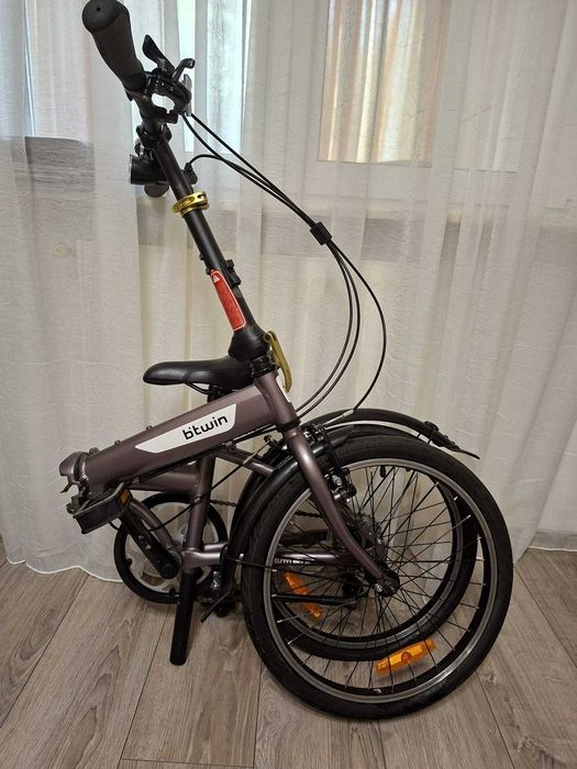 Vând bicicletă pliabilă, 20 inci