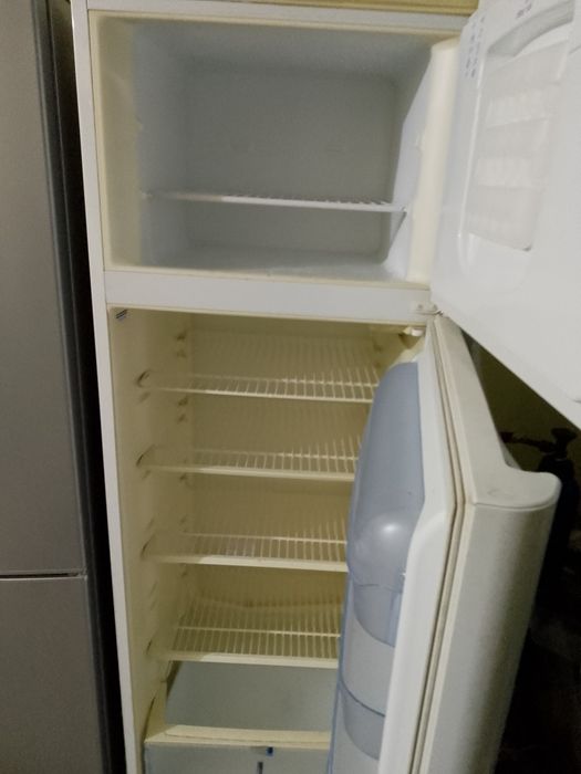 Combina frigorifica arctic model nou Indesit