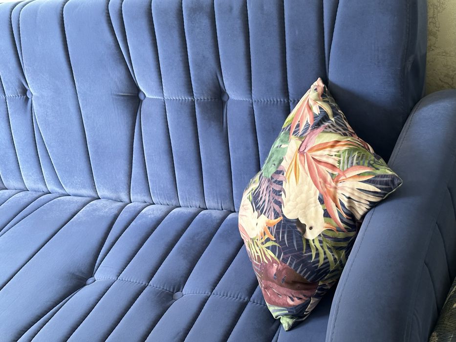 Продаю диван кресл