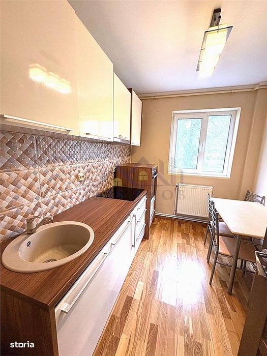 Apartament 3 camere conf 1 semidec zona N. Balcescu