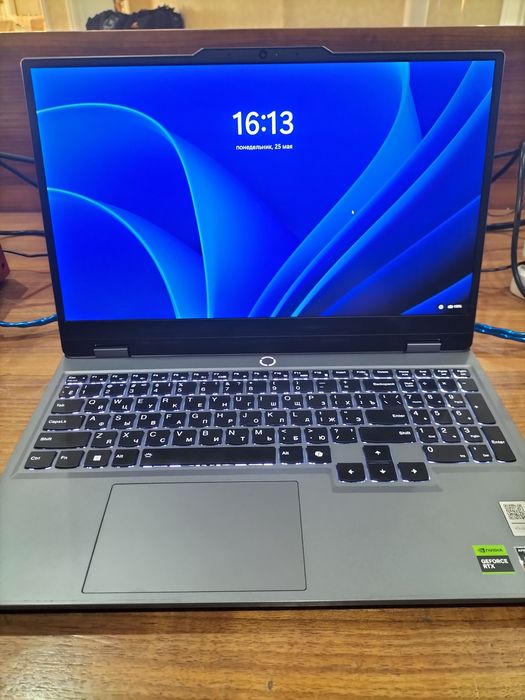 Lenovo Loq 15ARP9