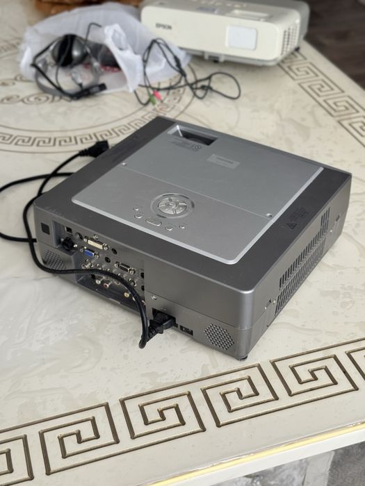 Проектор Toshiba сатылады