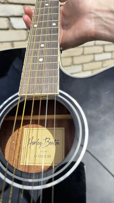 Гитара «Harley Banton»