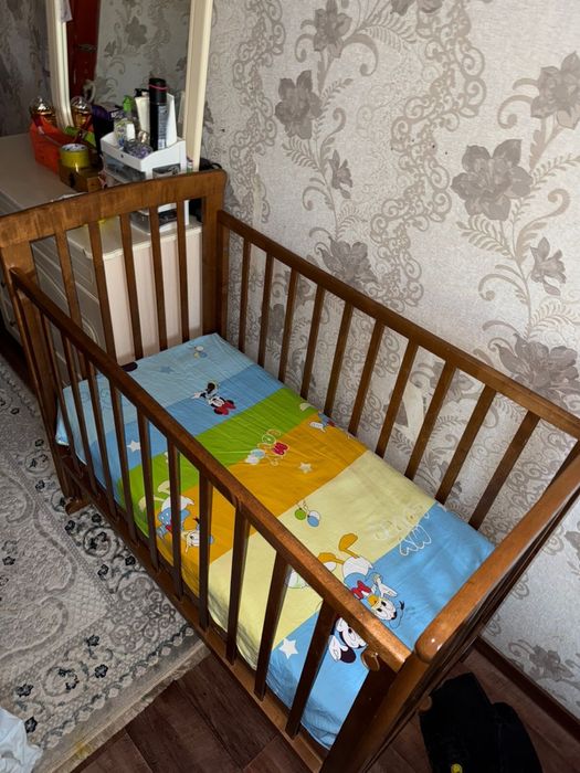 Детская кроватка
