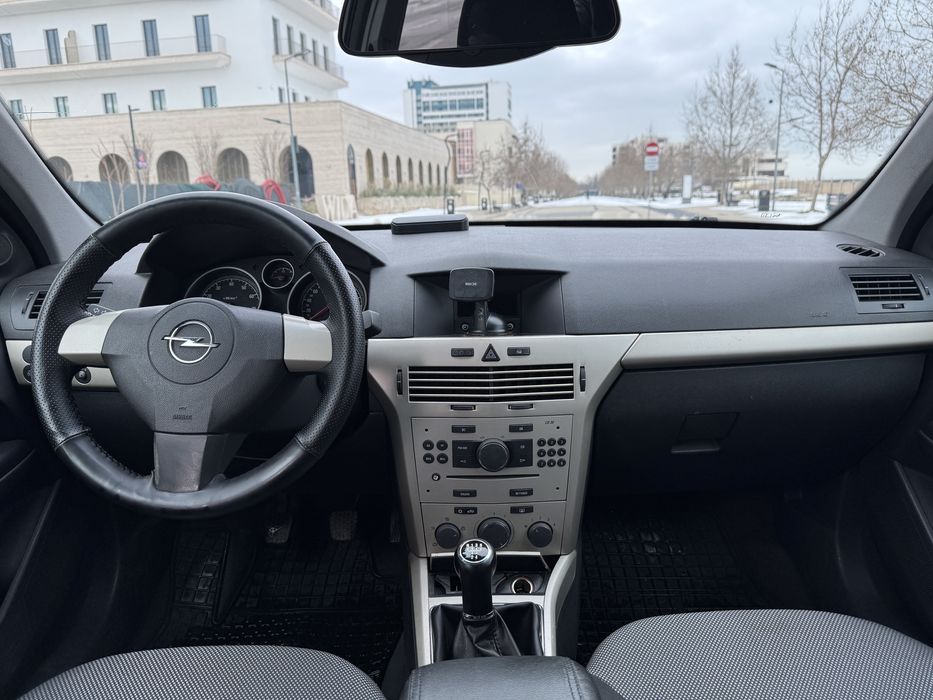 Vand Opel Astra H 1.4 benzina 90 de cai