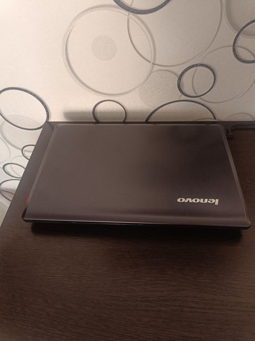 Продам либо обмен ноутбук Lenovo