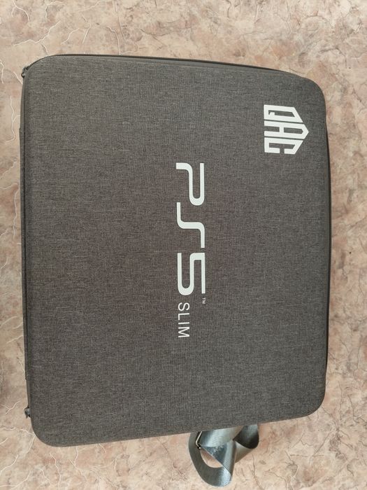 Продаю сумку для Ps 5 slim и 2 джостика для ps 5