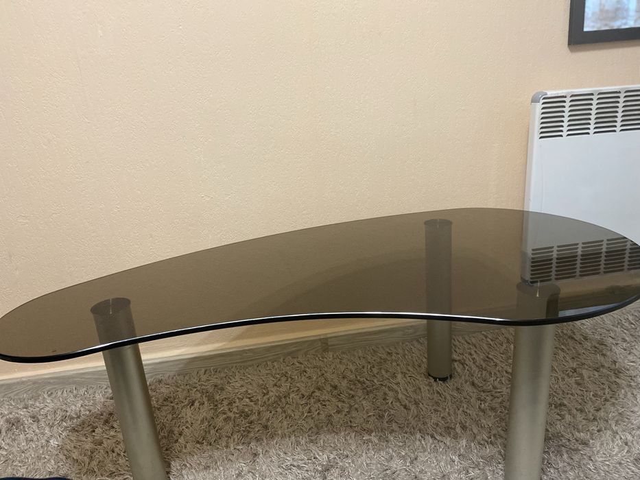 Холна маса (стъклена)