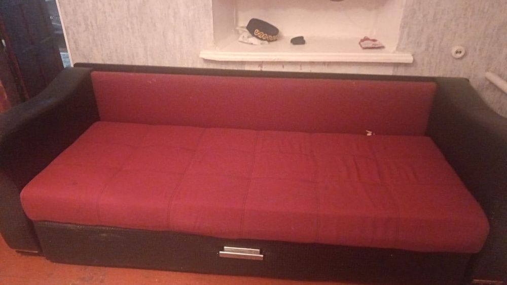 Продам диван в хорошем состоянии