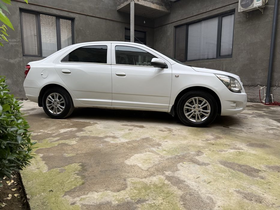 Chevrolet Cobalt 2019 — 3