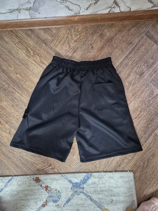 Продам шорты Stone Island